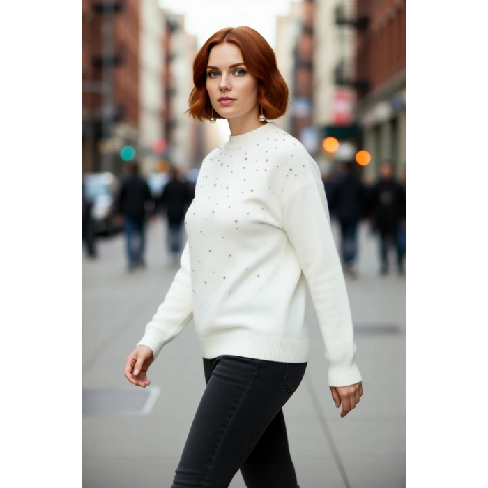 Kadın Ekru Regular Kalıp Trok Detaylı Düşük Kollu Bisiklet Yaka Orta Kalın Triko Kazak Kışlık