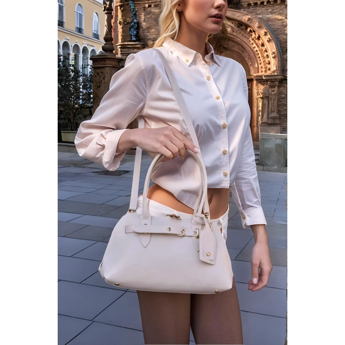 Kadın El ve Omuz Çantası Retro Tasarım Vegan Deri Altın Detaylar Günlük Kullanım Modern Stil