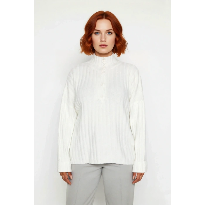 Kadın Fitilli Dokuma Triko Kazak Relaxed Kalıp Dik Yaka Düğmeli Detay Kış Konforu Şıklığı Kaliteli