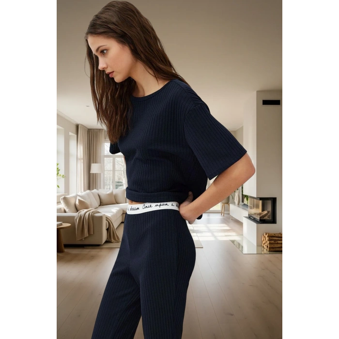 Kadın Fitilli Örme Pijama Takımı Rahat Kalıp Kısa Kollu Ve Şık Yüksek Kalite
