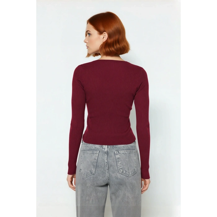 Kadın Fitted Basic Triko Üst Kruvaze Yaka Bağcıklı Detaylı Günlük Kombinlerde Şıklık Ve Konfor