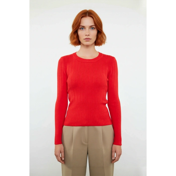 Kadın Fitted Bisiklet Yaka Uzun Kollu Basic Triko Kazak İlkbahar Sonbahar Şıklığına Zarif Dokunuş