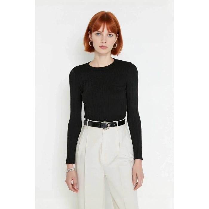 Kadın Fitted Bisiklet Yaka Uzun Kollu Basic Triko Kazak İlkbahar Sonbahar Şıklığına Zarif Dokunuş