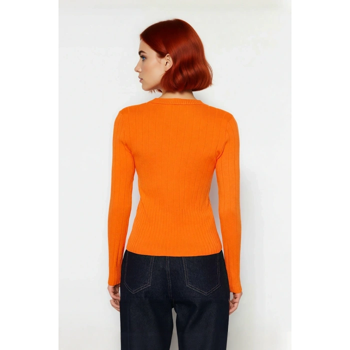 Kadın Fitted Bisiklet Yaka Uzun Kollu Basic Triko Kazak İlkbahar Sonbahar Şıklığına Zarif Dokunuş