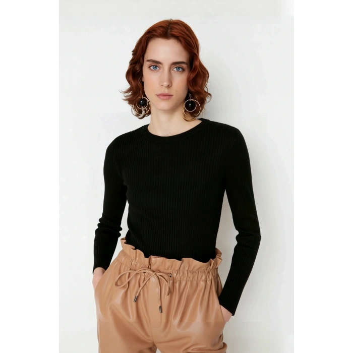 Kadın Fitted Bisiklet Yaka Uzun Kollu Fitilli Triko Kazak Casual Giyimde Vazgeçilmez Parça