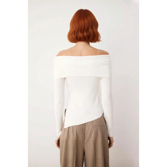 Kadın Fitted Carmen Yaka Düz İnce Triko Bluz Uzun Standart Kol Şık Tasarım Günlük Ve Gece Kombinleri