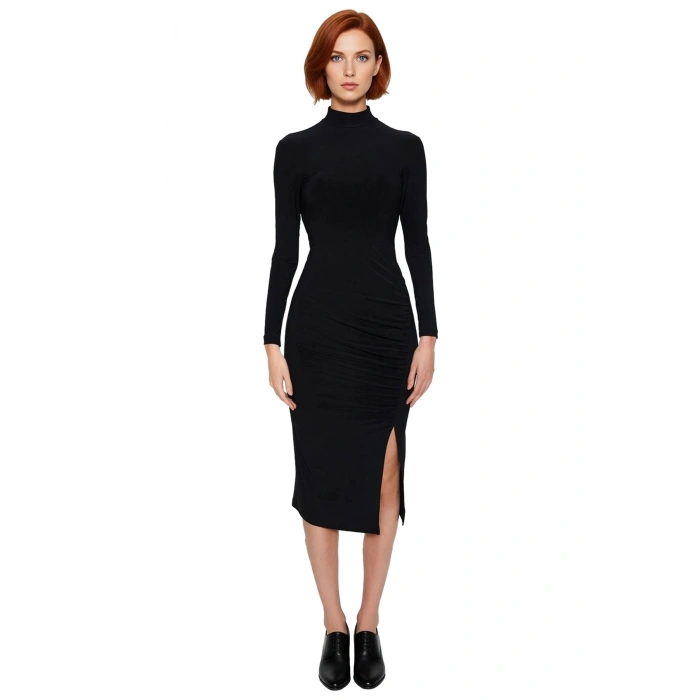 Kadın Fitted Dik Yaka Uzun Kollu Midi Boy Elbise Drape Detaylı Yırtmaçlı Örme Kışlık Stili