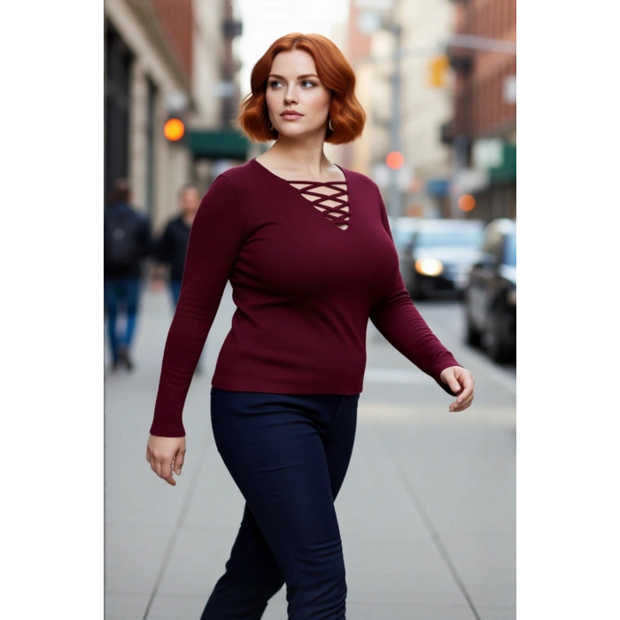 Kadın Fitted Kesim Britli V Yaka Uzun Kollu Triko Bluz Soğuk Havalar İçin Şık Ve Modern Seçim