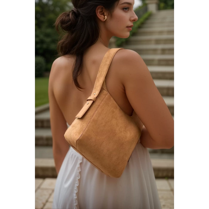 Kadın Geniş Hacimli Ayarlanabilir Askılı Omuz Çantası Şık Suni Deri Kroko Günlük Modern Stil