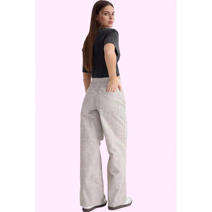 Kadın Geniş Paça Uzun Boy Jeans Çok Çizgili Barrel Kalıp Pamuklu Günlük Stil Modern Tasarım