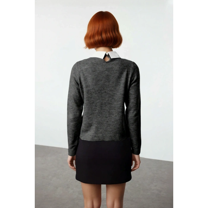 Kadın Gömlek Yaka Görünümlü Nakış Detaylı Triko Kazak Standart Kollu Sonbahar Kış Stili Kaliteli