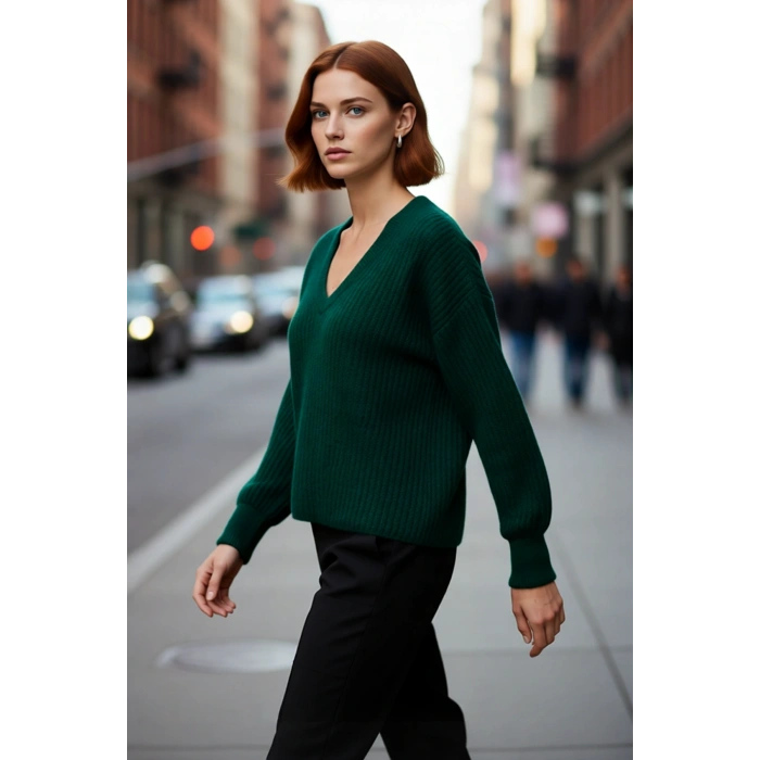 Kadın Gri Oversize V Yaka Triko Kazak Günlük Kullanım İçin İdeal Fitilli Dokuma Rahatlık Sunar