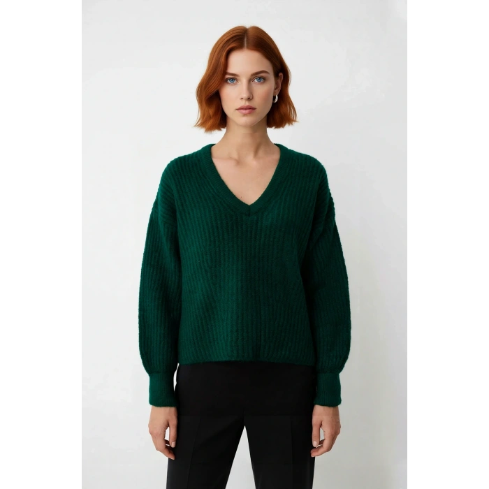 Kadın Gri Oversize V Yaka Triko Kazak Günlük Kullanım İçin İdeal Fitilli Dokuma Rahatlık Sunar