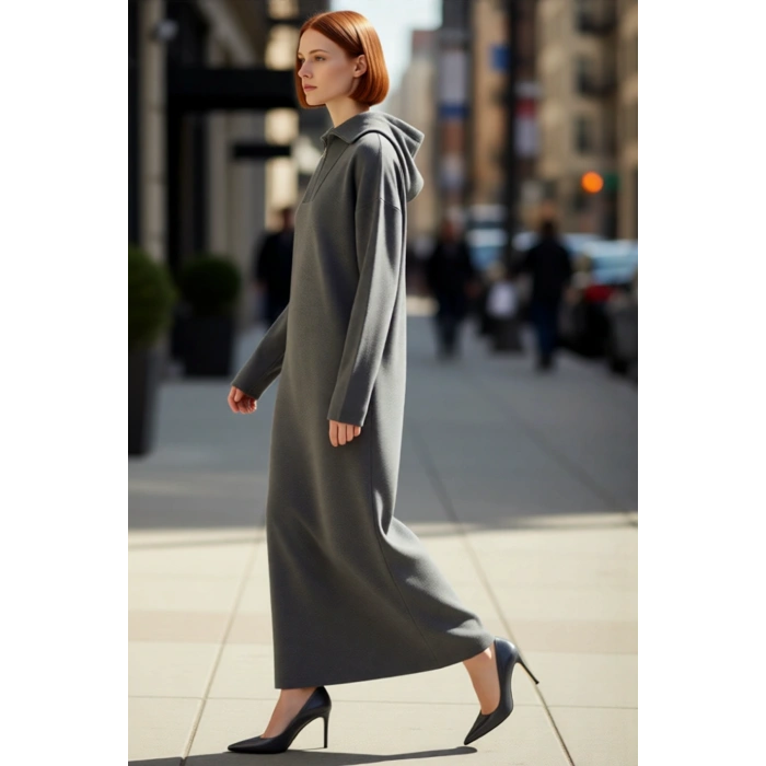 Kadın Gri Rahat Kesim Maxi Triko Elbise Fermuar Detaylı Dik Yaka Kışlık Günlük Stil Seçimi