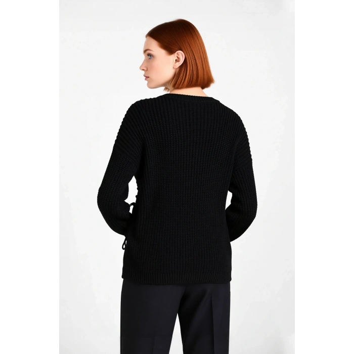 Kadın Gri Relaxed Kalıp Bağcık Detaylı Selanik Dokuma Triko Kazak Bisiklet Yaka Kışlık Günlük Şıklık