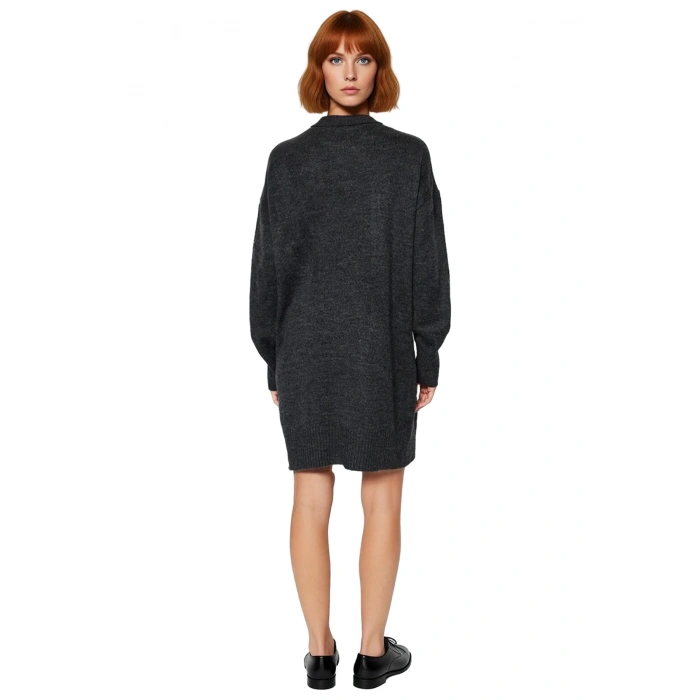 Kadın Gri Shift Kalıp Bisiklet Yaka Düşük Uzun Kollu Mini Triko Elbise Kış Aylarının Rahat Seçimi