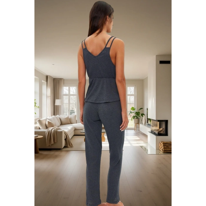Kadın İnce Askılı Örme Pijama Takımı Rahat Ev Giyim Seti Şık Görünüm Günlük Kullanım İçin