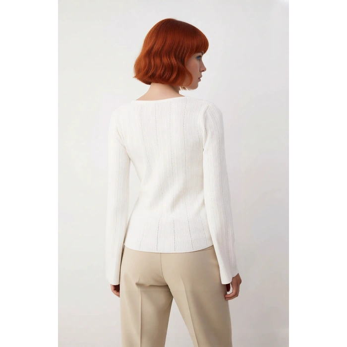 Kadın İnce Fitted Triko Bisiklet Yaka Uzun İspanyol Kollu Fitilli Kışlık Kazak Gündüz Şıklığı