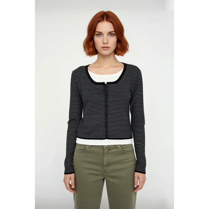 Kadın İnce Triko Çizgili Bisiklet Yaka Standart Kol Rahat Crop Hırka Casual Kullanım Kaliteli