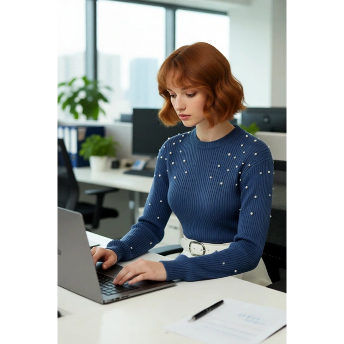 Kadın İnci Detaylı Regular Kalıp Bisiklet Yaka Düşük Kol Fitilli Triko Kazak Modeli Kaliteli