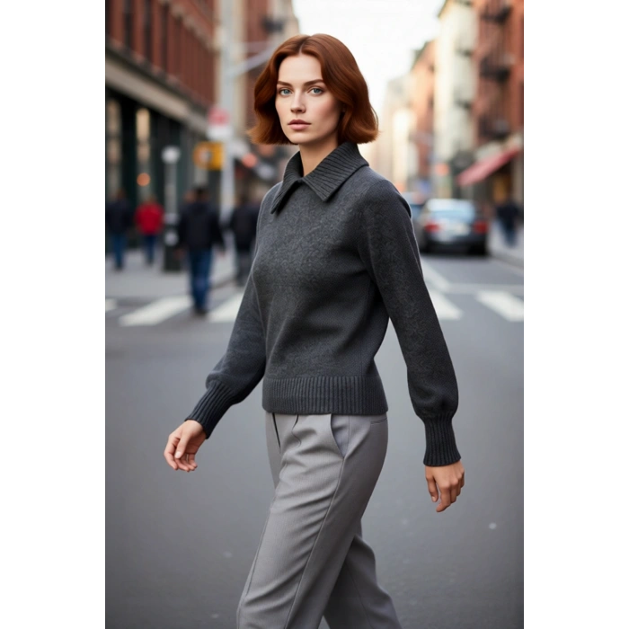 Kadın Kalın Triko Kazak Polo Yaka Taş İşlemeli Regular Kalıplı Soğuk Havalar İçin Şık Seçim