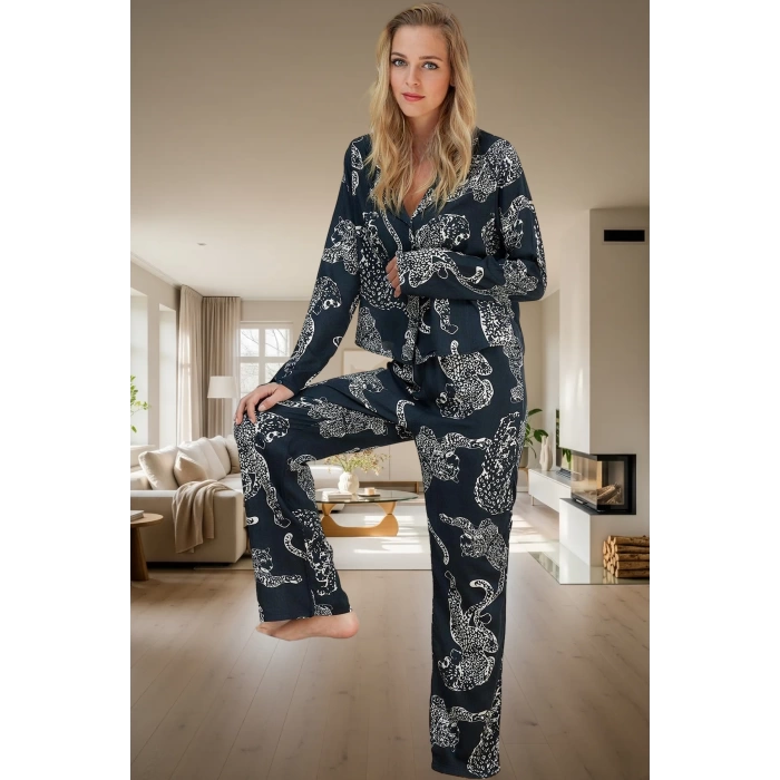 Kadın Kaplan Desenli Viskoz Pijama Takımı Rahat Şık Kışlık Görünüm Özenle Seçilmiş Modern Stil