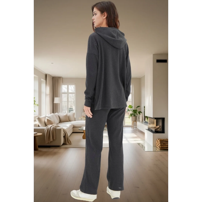 Kadın Kapüşonlu Pijama Takımı Rahat Kalıp Örme Kumaş Dayanıklı Malzeme Trend Tasarım
