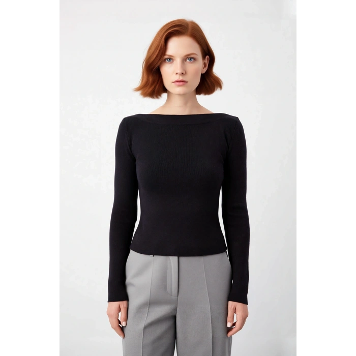 Kadın Kayık Yaka Fitted Triko Kazak Zarif Tasarımıyla İlkbahar Sonbahar Şıklığı Sunar Günlük