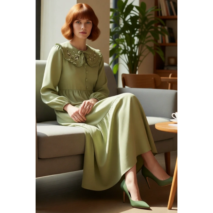 Kadın Keten Görünümlü Dokuma Maxi Elbise Bebe Yaka Balon Kol Nakış Detaylı Rahat Şık Tasarım