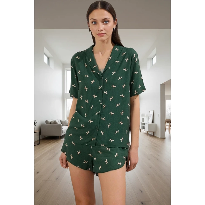 Kadın Kısa Kollu %100 Pamuklu Köpek Desenli Pijama Takımı Mükemmel Uyum Modern Stil Kaliteli İşçilik