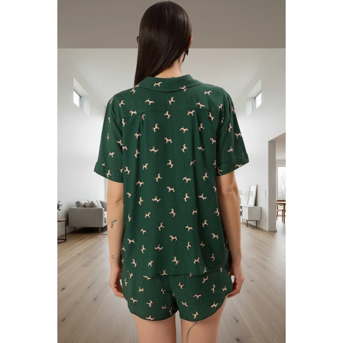 Kadın Kısa Kollu %100 Pamuklu Köpek Desenli Pijama Takımı Mükemmel Uyum Modern Stil Kaliteli İşçilik