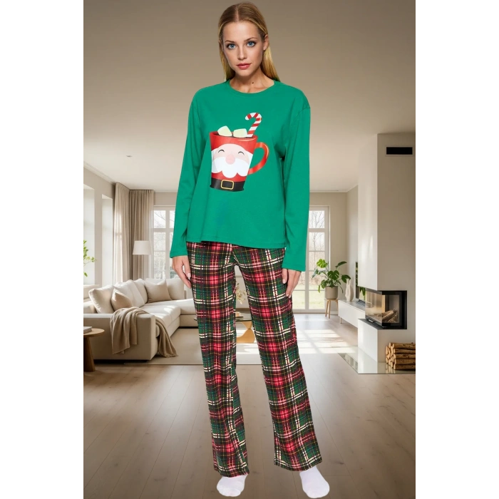 Kadın Kışlık %100 Pamuklu Pijama Takımı Rahat Yılbaşı Baskısı Konforlu Kesim Ve Şık