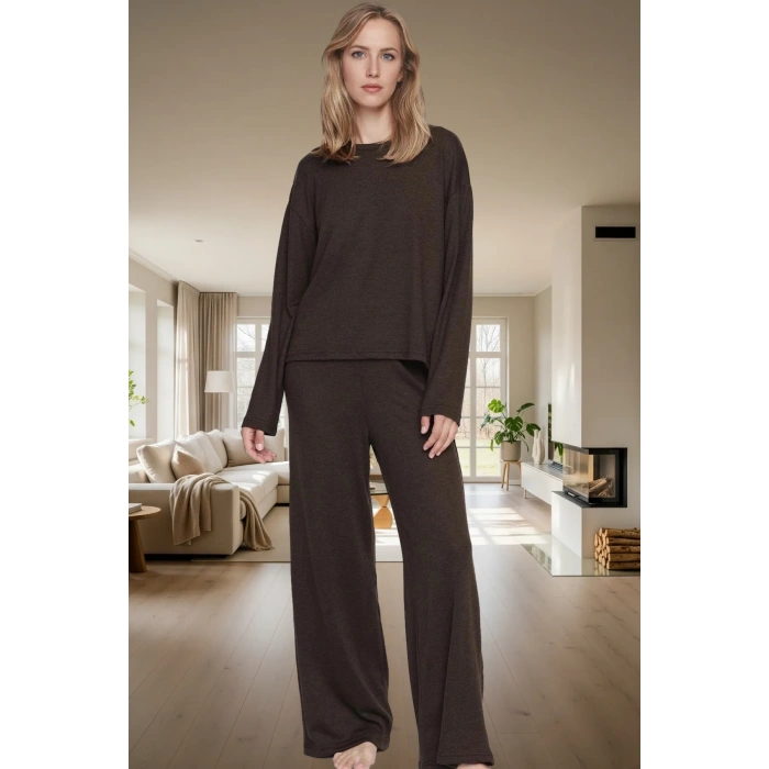 Kadın Kışlık Rahat Kalıp Uzun Paça Polyester Karışımlı Pijama Takımı Zarif Tasarım Yüksek Kalite