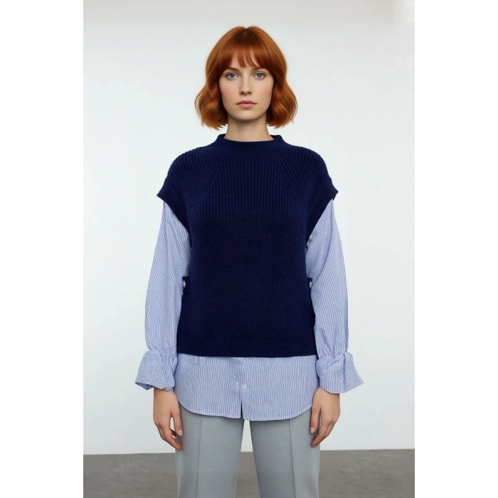 Kadın Kışlık Regular Kalıp Gömlek Garnili Bisiklet Yaka Triko Süveter Rahat ve Şık Günlük Stile