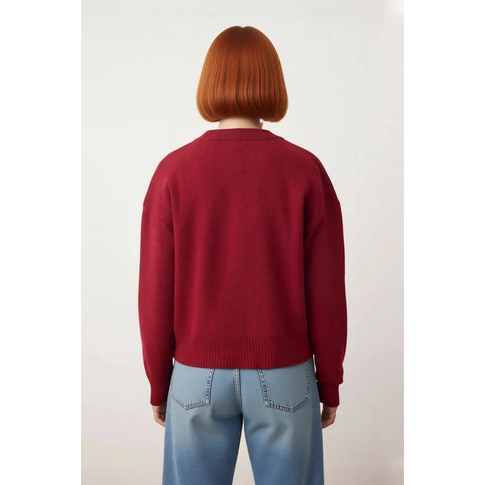 Kadın Koyu Kırmızı Konforlu Oversize Triko Bisiklet Yaka Düşük Kol Kış Gardırobu İçin Kazak