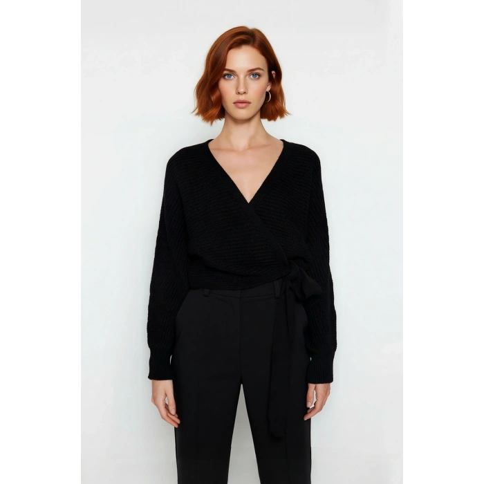 Kadın Kruvaze V Yaka Crop Triko Kazak Regular Kalıp Uzun Kollu Basic Siluet Kış Koleksiyonu