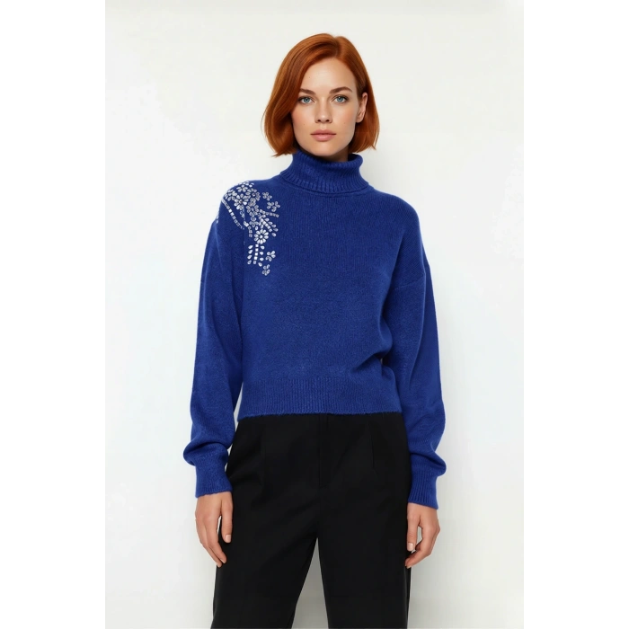 Kadın Lacivert Balıkçı Yaka Regular Kesim Taş İşlemeli Triko Kazak Soğuk Havaların Şık Seçimi