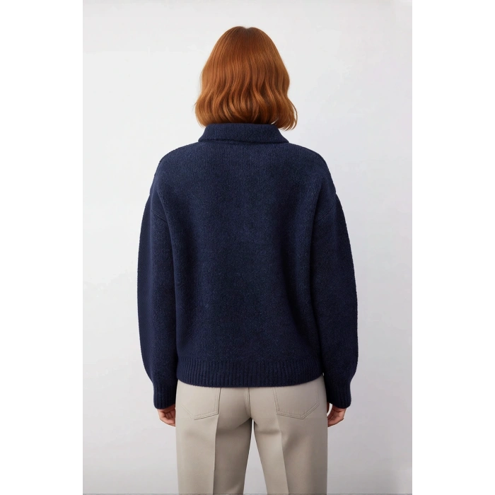 Kadın Lacivert Oversize Geniş Kalıp Polo Yaka Triko Kazak Kış Günleri İçin İdeal Günlük Kombin