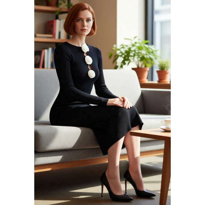 Kadın Limited Edition Siyah Bodycon Triko Gül Detaylı Maxi Elbise İlkbahar Sonbahar Zarafeti Sunar