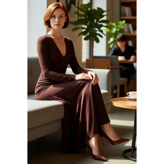 Kadın Maxi Bodycon Kalıp V Yaka Uzun Kollu Düz Desen Yırtmaç Detaylı Şık Modern Örme Elbise