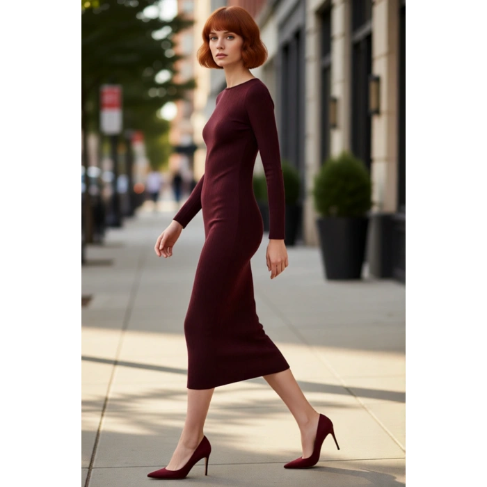 Kadın Maxi Boy Triko Merserize Görünümlü Uzun Kollu Düz Kayık Yaka Şık Rahat Elbise Sonbahar