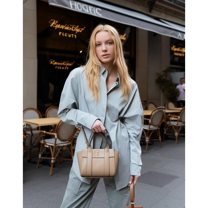 Kadın Mini Tote Vegan Deri El Çantası Gold Toka Günlük ve İş Trend Tasarım Modern Stil Mükemmel Uyum