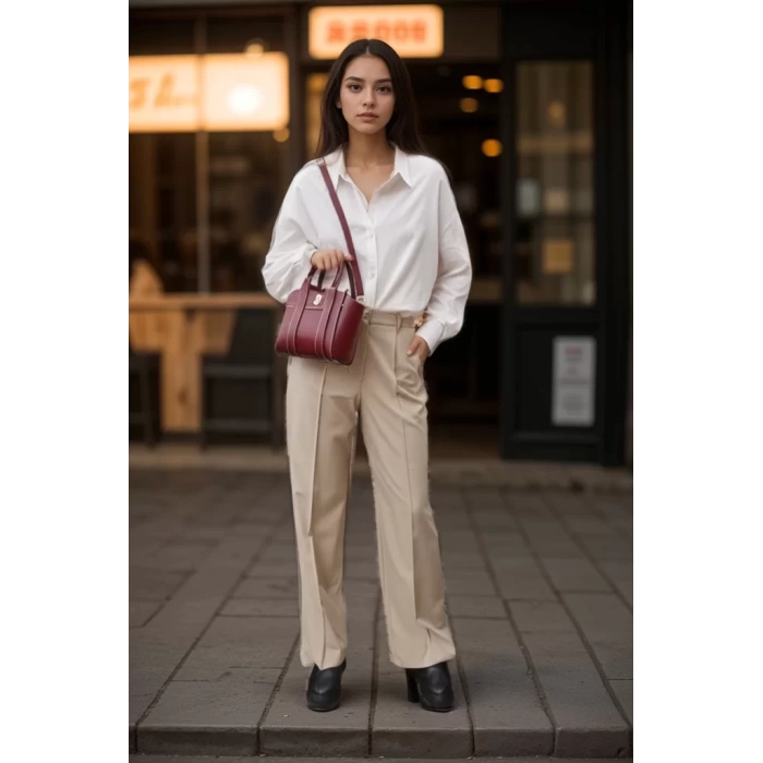 Kadın Mini Tote Vegan Deri El Çantası Gold Toka Günlük ve İş Trend Tasarım Modern Stil Mükemmel Uyum