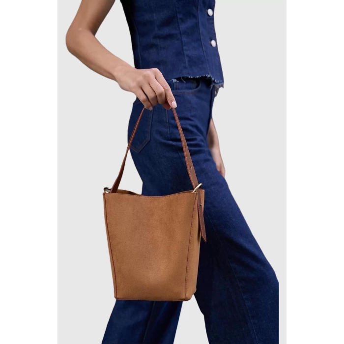 Kadın Minimalist Suni Deri El Ve Omuz Çantası Geniş Hacimli Günlük Kullanım Premium Kalite