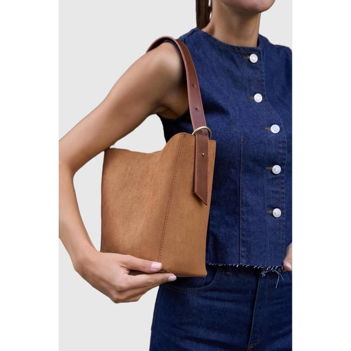 Kadın Minimalist Suni Deri El Ve Omuz Çantası Geniş Hacimli Günlük Kullanım Premium Kalite