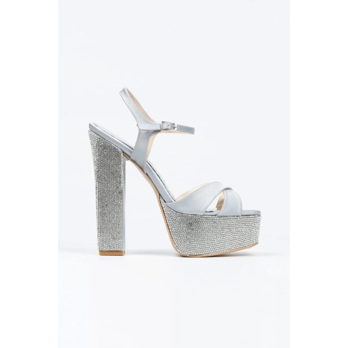 Kadın Moda Gümüş Saten Ökçe-Poli Taşlı Klasik Köşe Kalıplı Kalın Düğün Nişan Gece Abiye Ayakkabısı