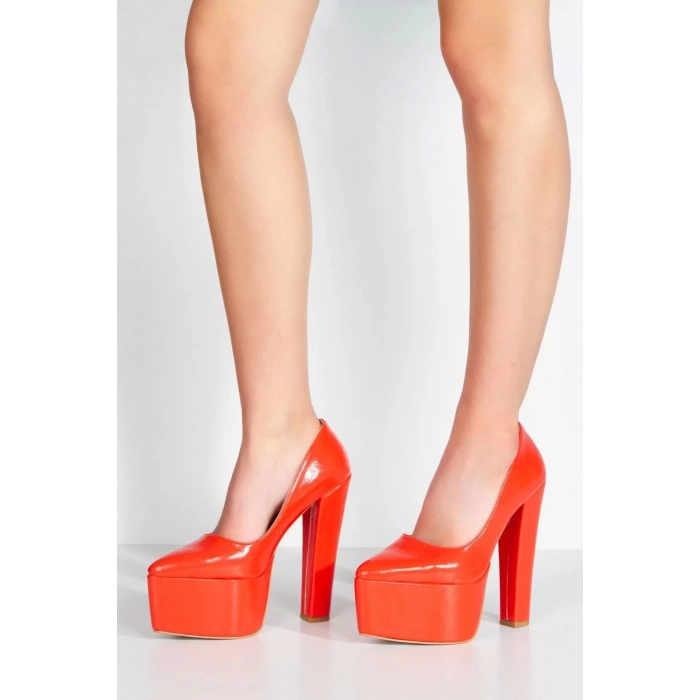 Kadın Moda Şık Fuşya Rugan Klasik Sivri Kalın Topuklu Platformlu Düğün Nişan Gece Abiye Ayakkabı