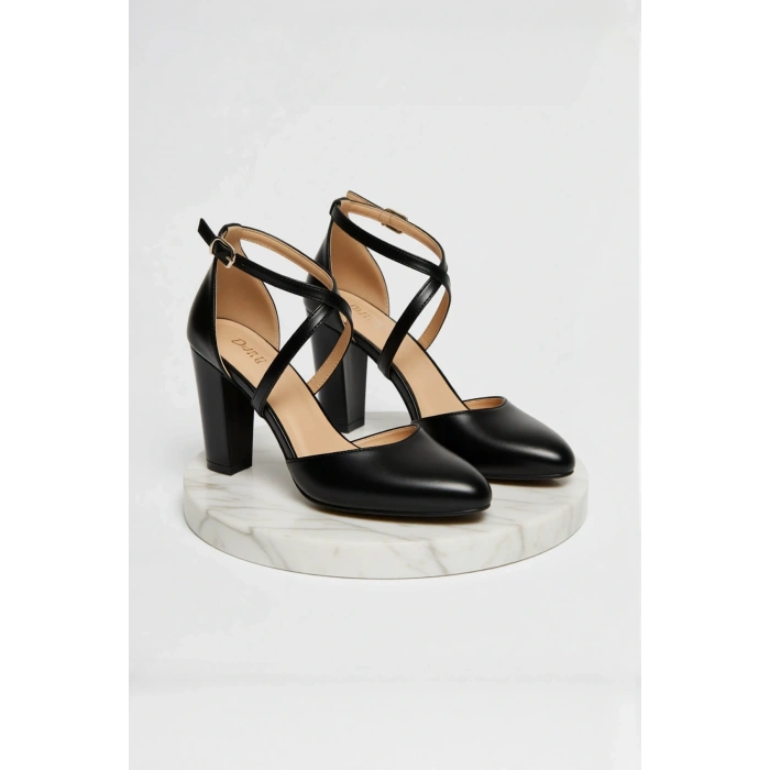 Kadın Moda Şık Siyah Cilt Topuklu Klasik Ayakkabı Topuklu Düğün Nişan Gece Abiye Ayakkabı