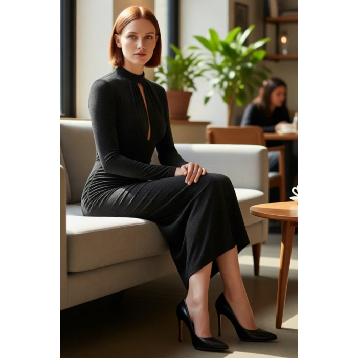 Kadın Modern Bodycon Uzun Kollu Dik Yaka Cut Out Detaylı Simli Örme Abiye Kokteyl Elbisesi