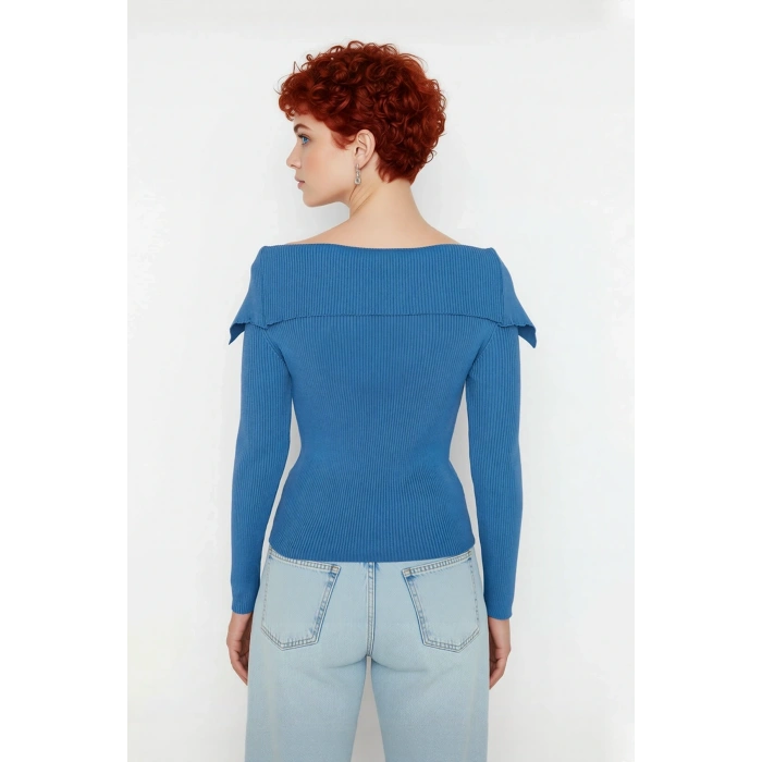 Kadın Modern Fitted Triko Bluz Devrik Carmen Yaka İnce Fitilli Dokuma Uzun Kol Crop Tasarım